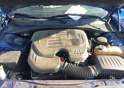 2021 Dodge Charger Sxt Rwd z USA, uszkodzony, nr VIN 2C3CDXBG3MH543577